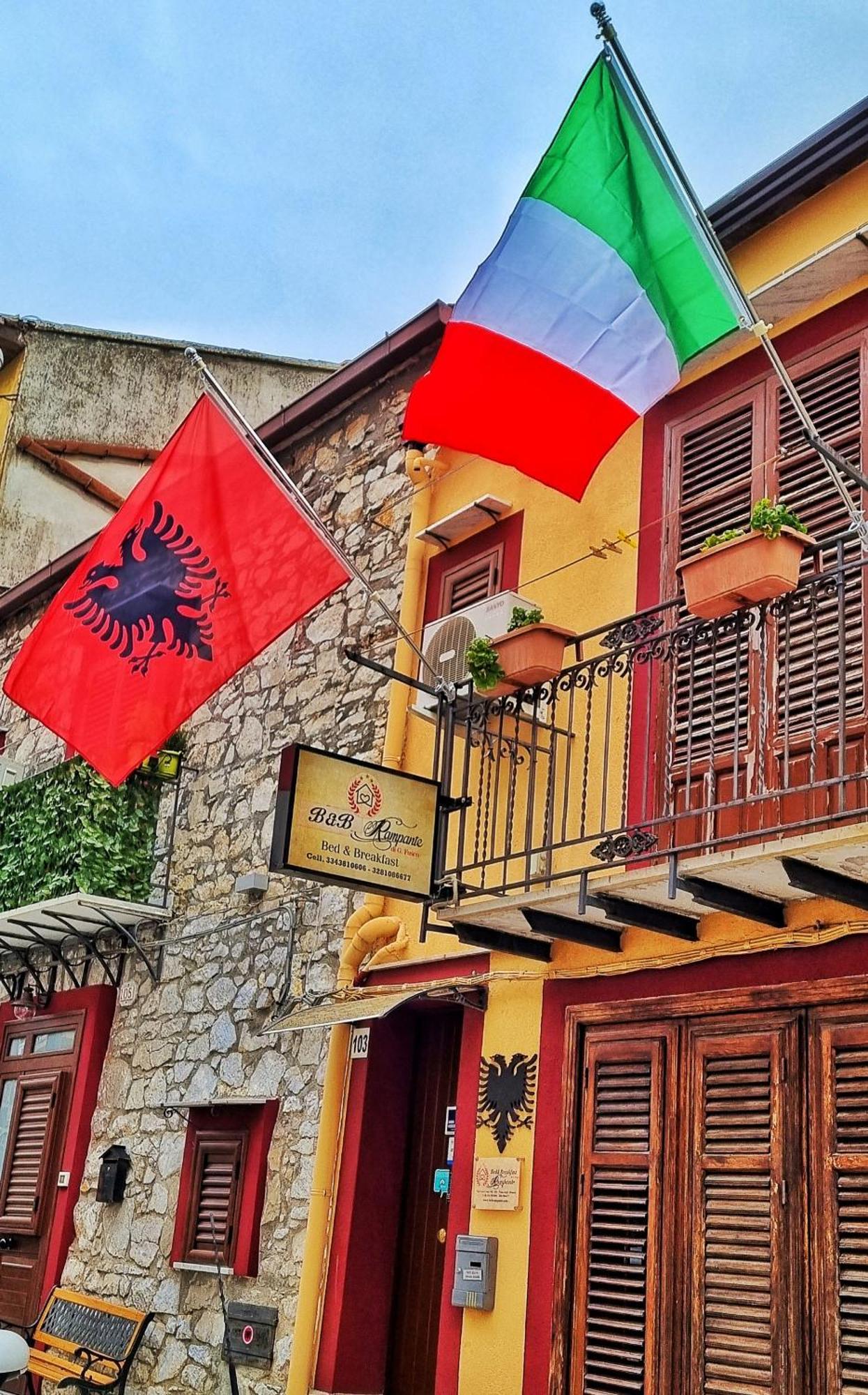 B&B Rampante Piana Degli Albanesi Dış mekan fotoğraf